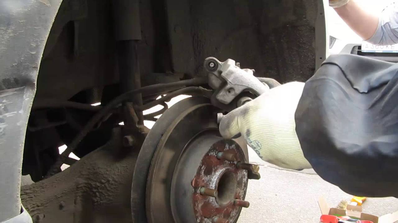 замена тормозных колодок Kia (Киа)