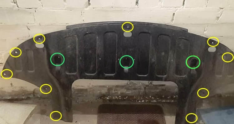 Как снять пластиковую защиту двигателя Киа Рио-4 и Х Лайн