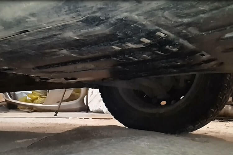 Для замены масла нужно снимать обе защиты Киа Рио-4 и Х Лайн