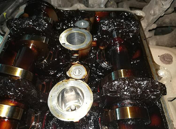 Отложение от масла в двигателе