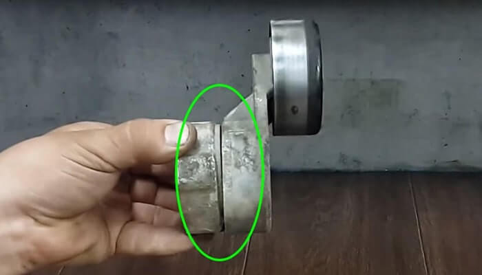 Неисправный натяжитель Киа Рио 3