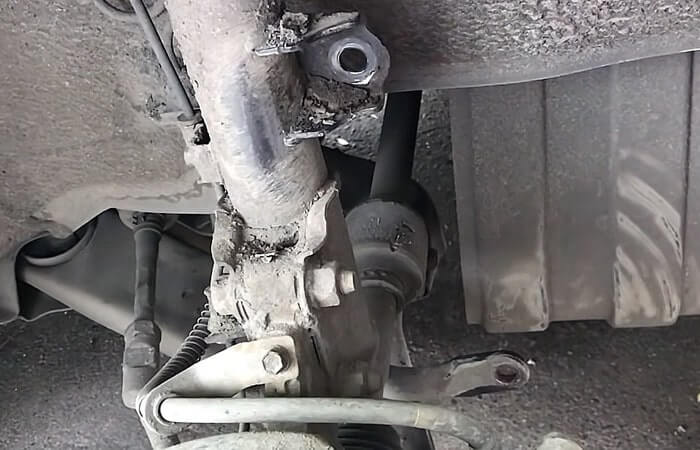 Теперь стойку стабилизатора Киа Рио 3 (2011-2017) можно снимать