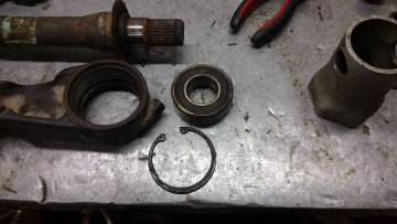 Старый подшипник лодочного двигателя Sportage 3