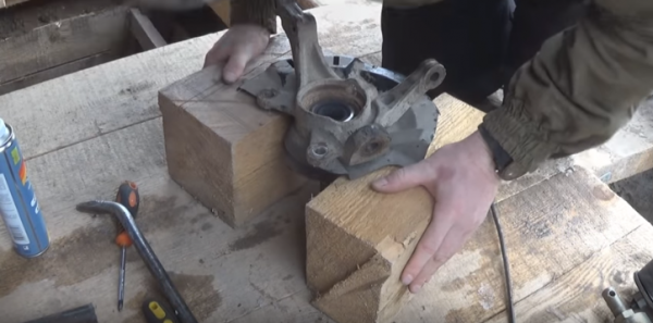 Замена подшипников передней ступицы автомобиля Kia Rio своими руками