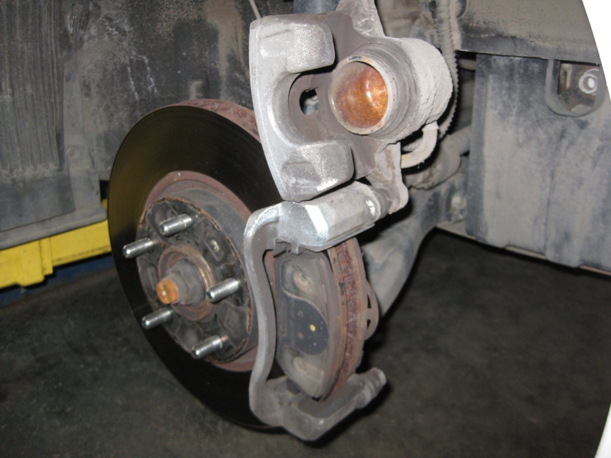 Тормозные диски на Киа Сид: выбор и замена