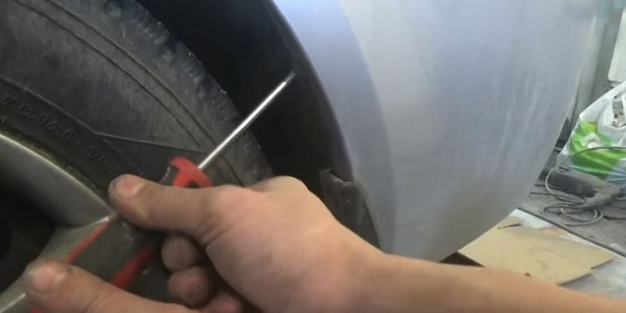 Снятие заднего бампера