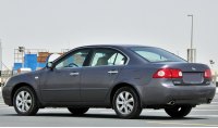 Kia Optima II 2005, вид сзади