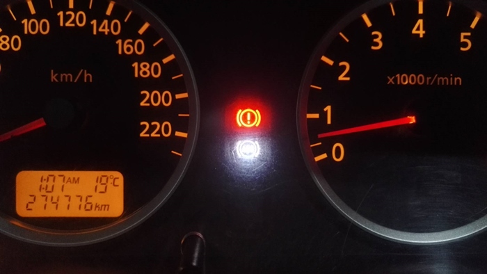 Что стоит проверить, если горит лампочка ABS Что стоит проверить, если горит лампочка ABS