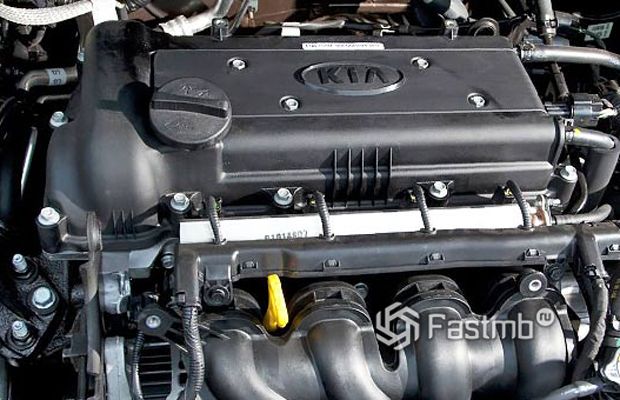 Киа Рио 2005 седан, двигатель