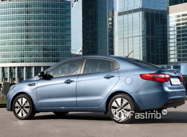 Kia Rio 2011 седан, люк топливного бака