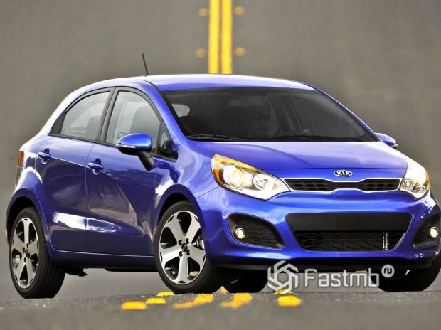 Kia Rio 2011 хэтчбек для США, передняя оптика
