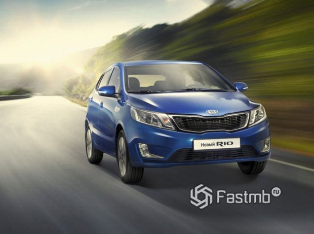 Kia Rio 2012 хэтчбек, передняя оптика
