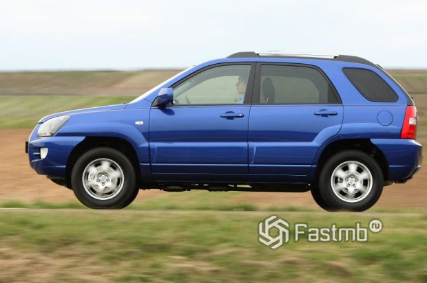 Kia Sportage 2007 рестайлинг, вид сбоку