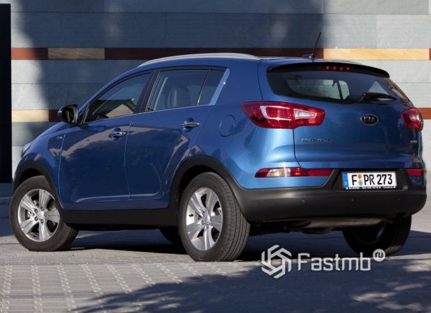 Kia Sportage 2010, люк топливного бака