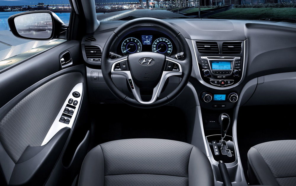 Салон Hyundai Solaris