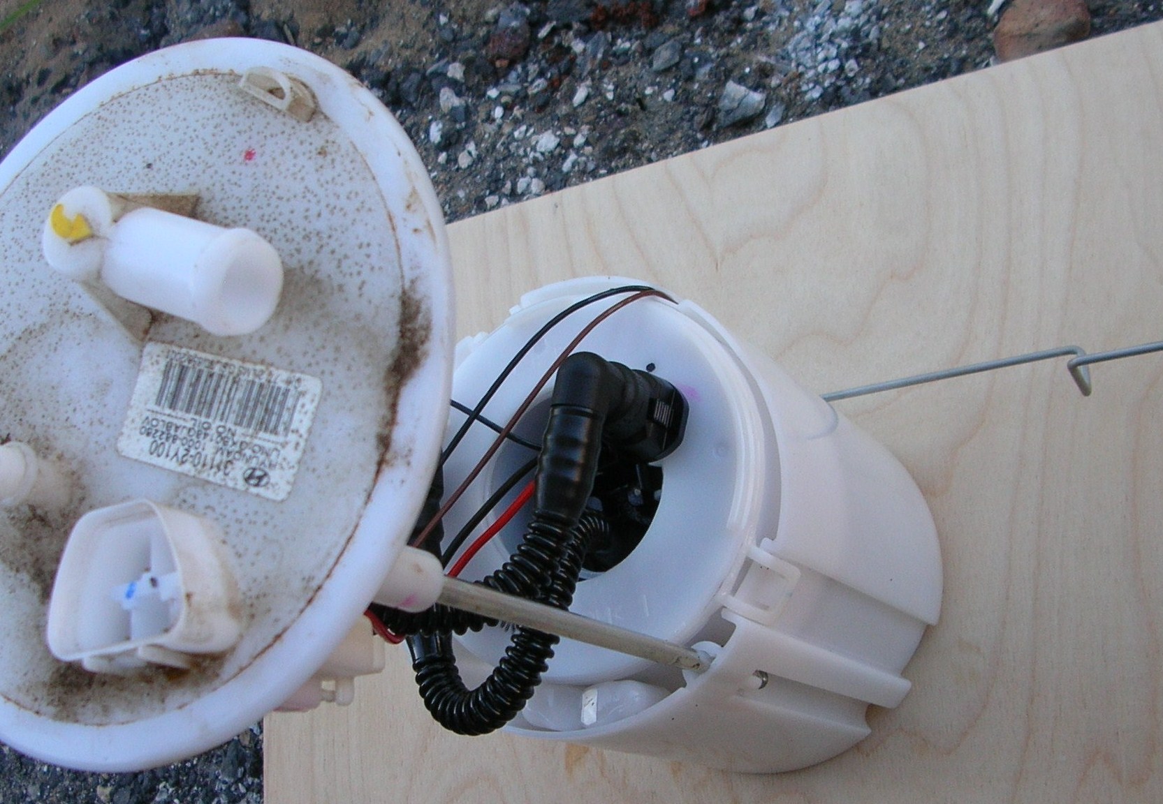 Vynut'-iz-baka,-otkruchennyj-nasos