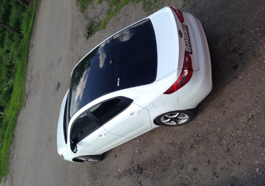 Черная крыша Kia Rio 3