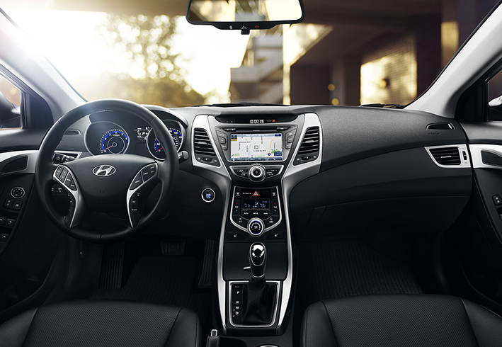 Салон Hyundai Elantra