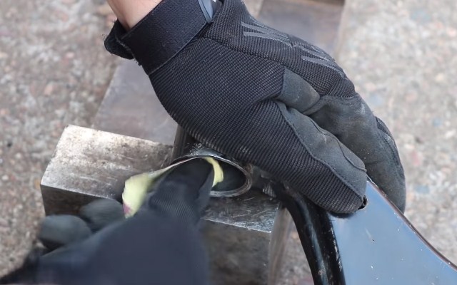 Очистка седла рычага