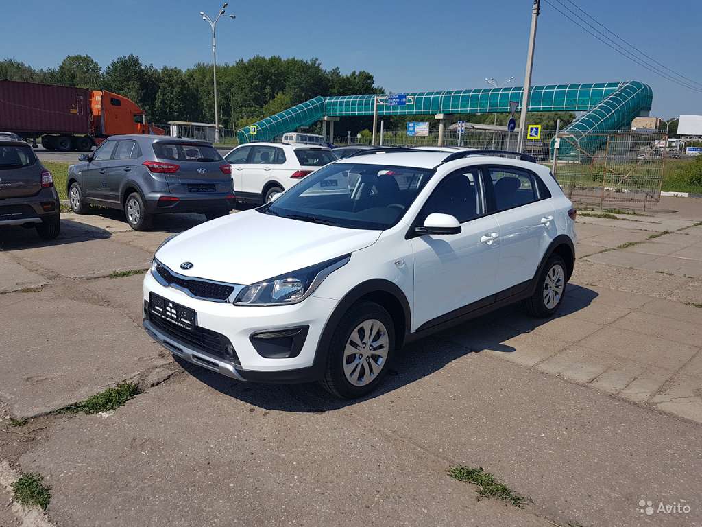 Белый цвет Киа х лайн на фото