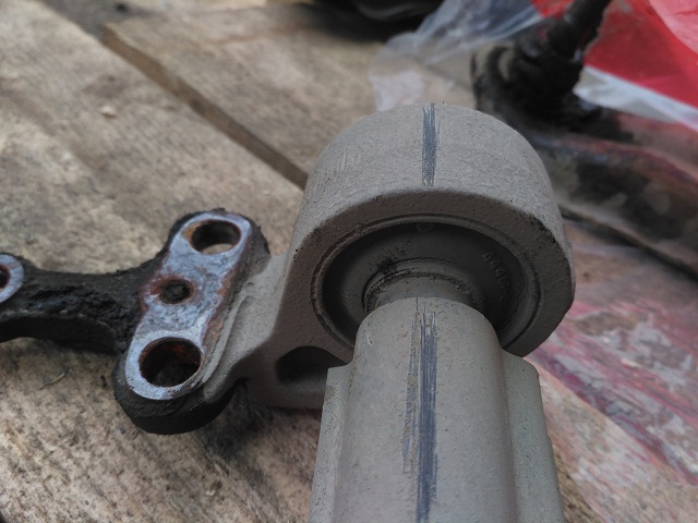 Сколько служат рычаги подвески