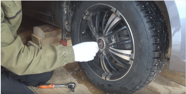 Замена переднего ступичного подшипника на Киа Рио своими руками