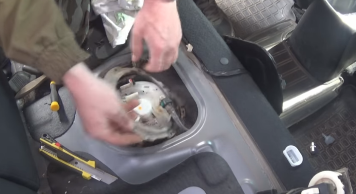 Топливный фильтр на Киа Рио: технический регламент замены, снятие и установка своими руками