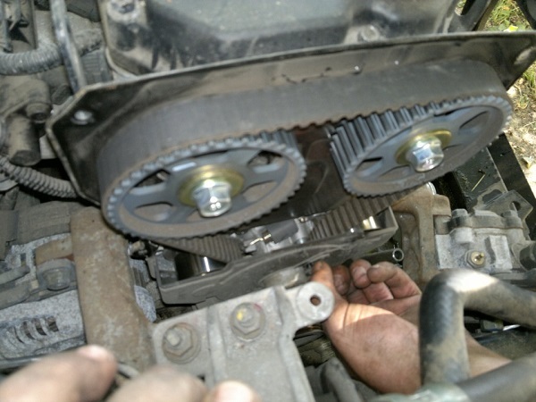 Ремень ГРМ на Киа Спектра: замена своими руками