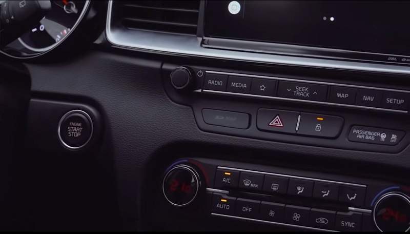 Неудобные регуляторы климатической установки в Киа Сид 2019