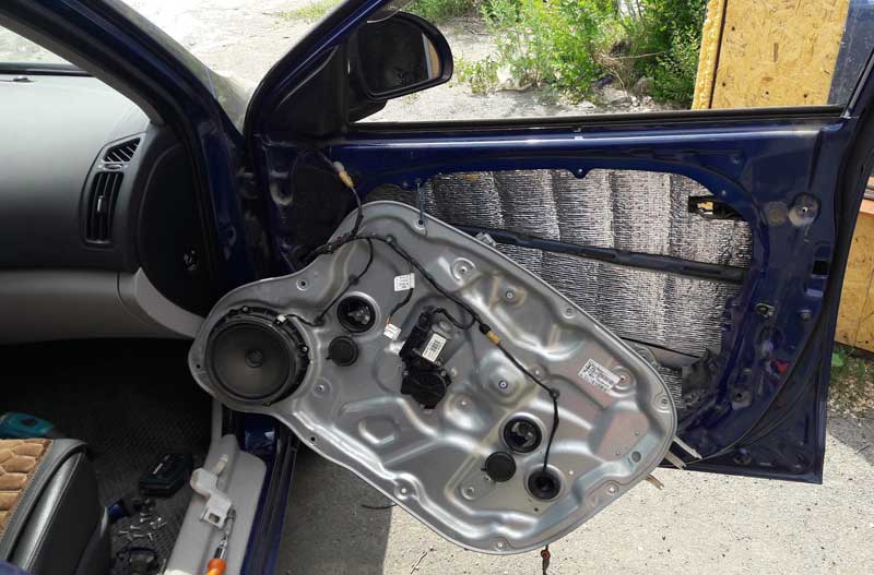 Проверка и ремонт замка передней двери Kia Ceed