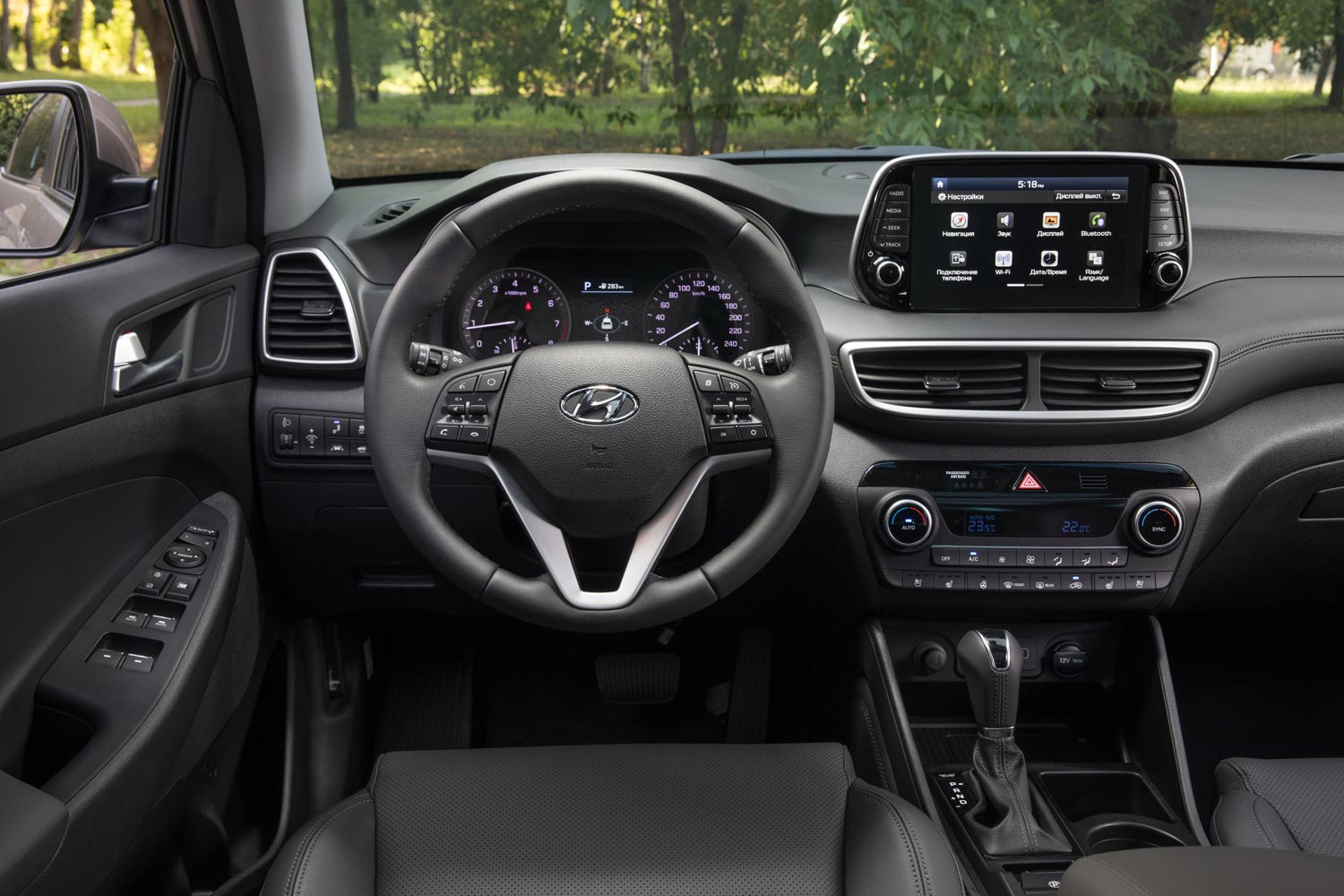 Интерьер салона Hyundai Tucson