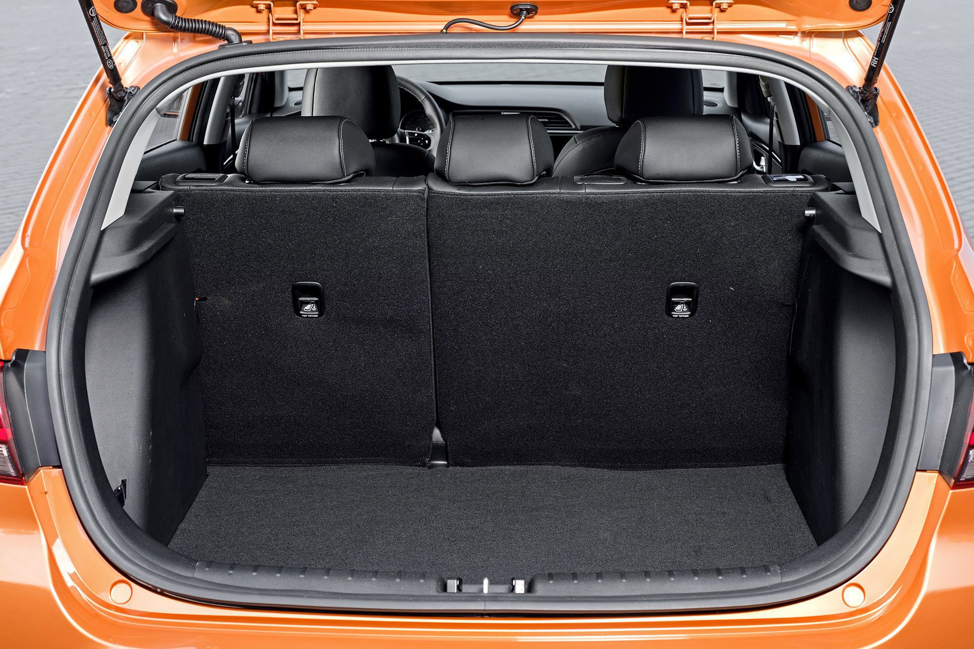 Kia Rio X-Line 2019 багажник