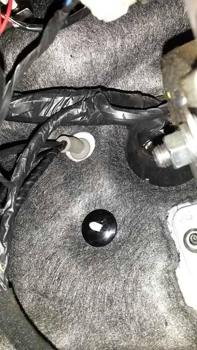 Место протяжки проводов 