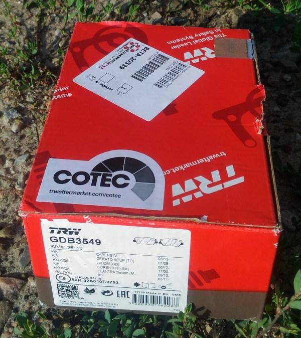 Меняем передние тормозные колодки на Kia Ceed