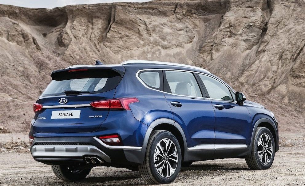 «Хендай Санта Фе» 2019 сзади