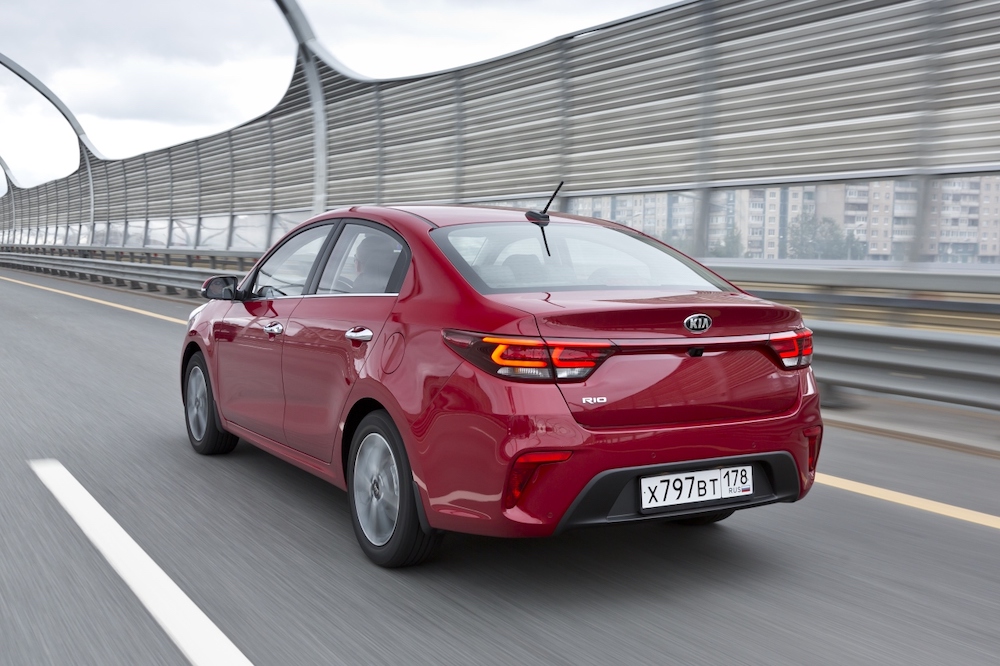 «Киа Рио» вид сзади