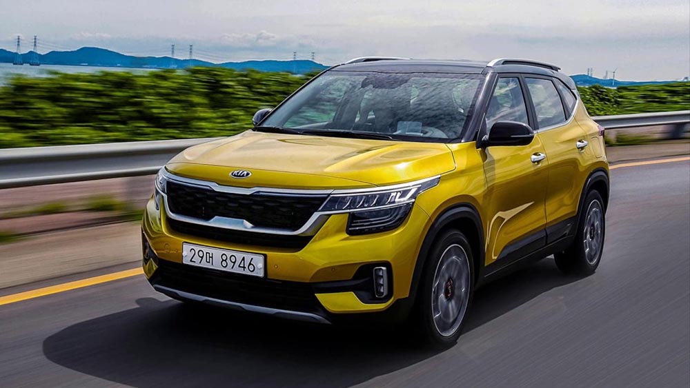 Kia Seltos спереди