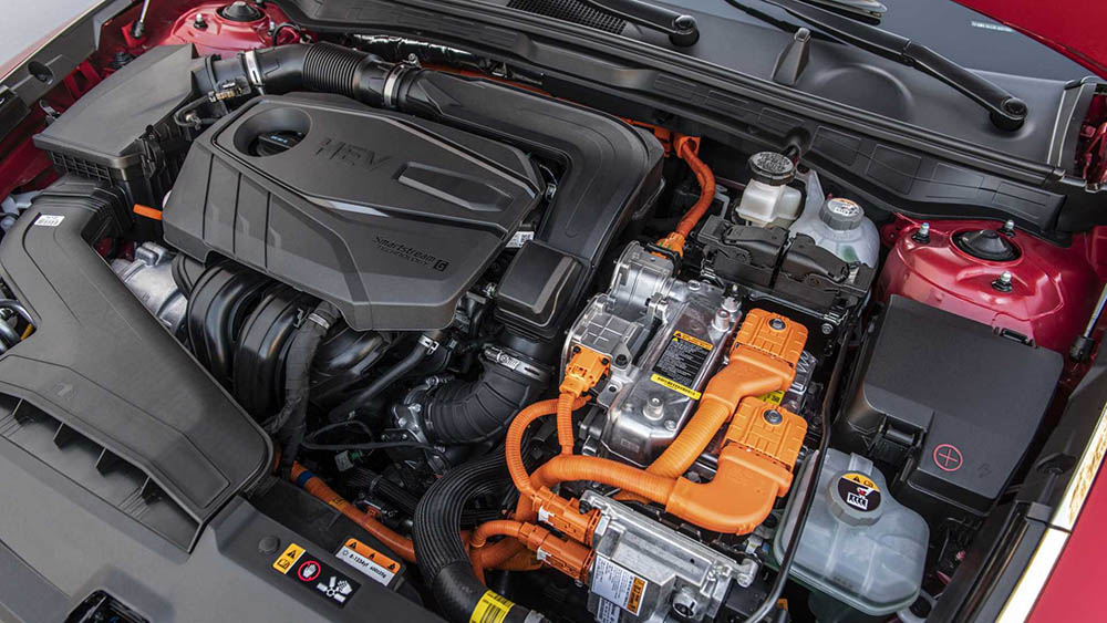 Моторный отсек Hyundai Sonata Мотор Hyundai Sonata