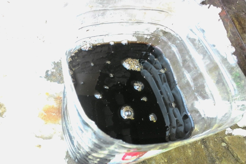 Слив старой жидкости