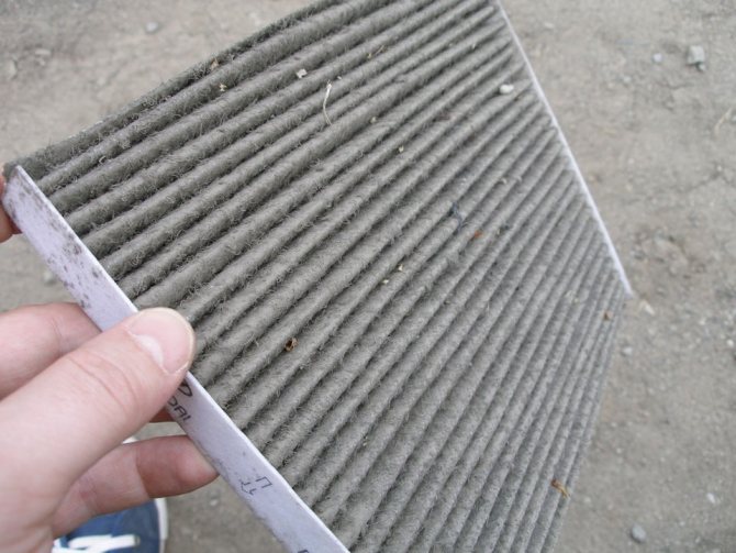 Грязный фильтр Киа Рио