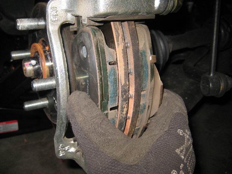 Тормозной суппорт Киа Рио