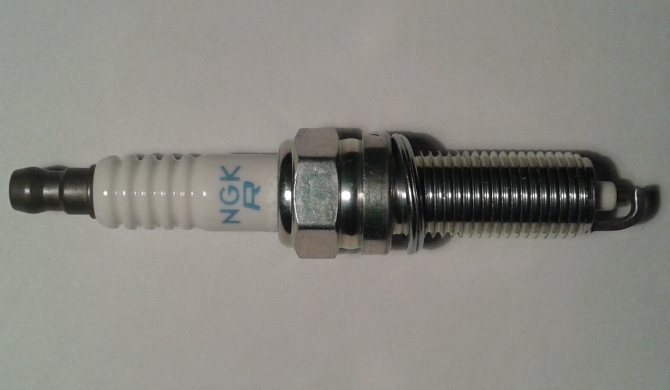 Оригинал и аналоги свечей зажигания для Киа Рио