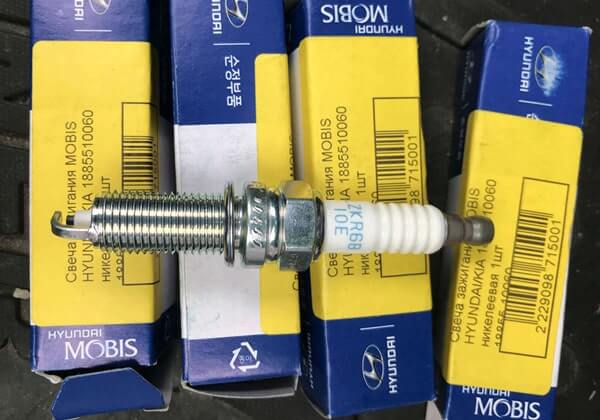 Оригинальные свечи зажигания для двигателя 1.6 артикул 1885510060 Киа Рио 4