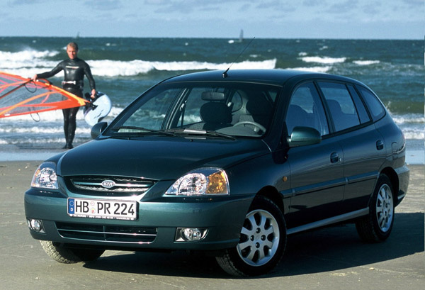 Kia Rio 1-го поколения после рестайлинга 2002 года 