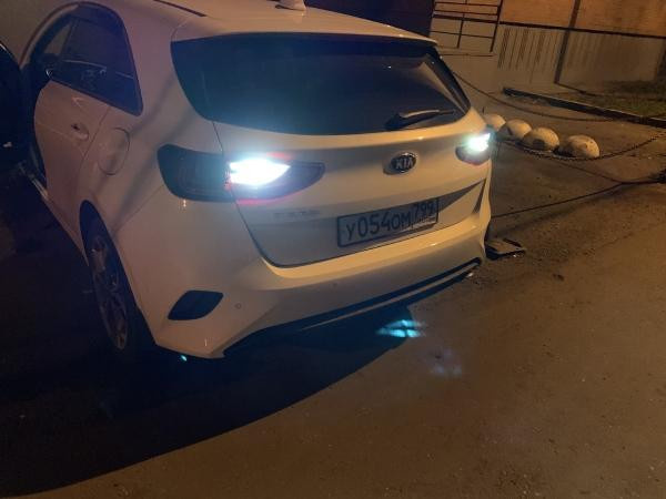 Замена лампы заднего хода