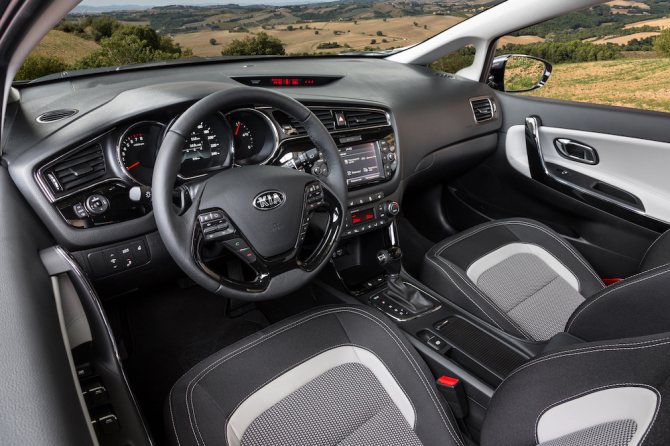 Салон Kia Ceed JD