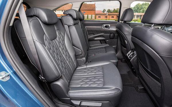 Салон Kia Sorento 4